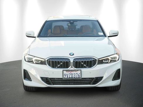 Used 2026 BMW 330i Sedan w/ Convenience Package RWD image 2