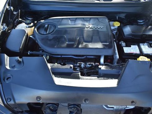 Used 2018 Jeep Cherokee Trailhawk w/ Cold Weather Group AWD/4WD image 47