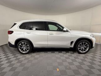 Used 2024 BMW X5 xDrive40i w/ Premium Essential Package video 2