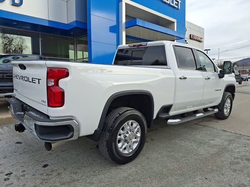 Used 2022 Chevrolet Silverado 3500 LTZ w/ LTZ Plus Package image 6