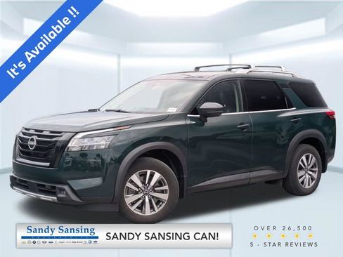 Used 2023 Nissan Pathfinder SL w/ Black Appearance Package AWD/4WD image 1