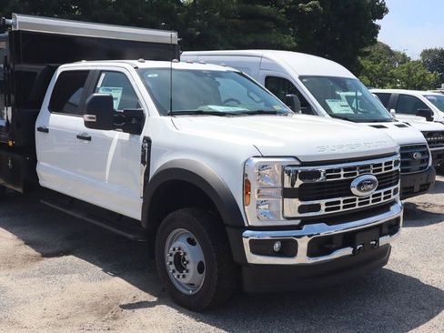 New 2025 Ford F550 4x4 Crew Cab image 2