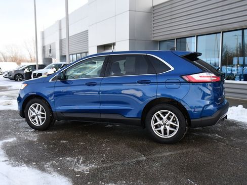 Used 2024 Ford Edge SEL w/ Convenience Package image 3