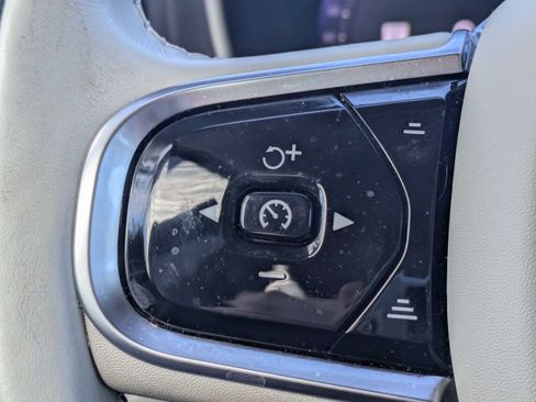 Used 2024 Volvo XC60 T8 Plus w/ Protection Package Premier AWD/4WD image 27