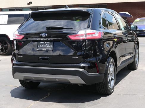 Used 2023 Ford Edge SEL w/ Convenience Package AWD/4WD image 3