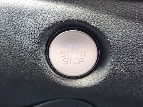 Used 2025 Kia Sorento LX FWD image 24
