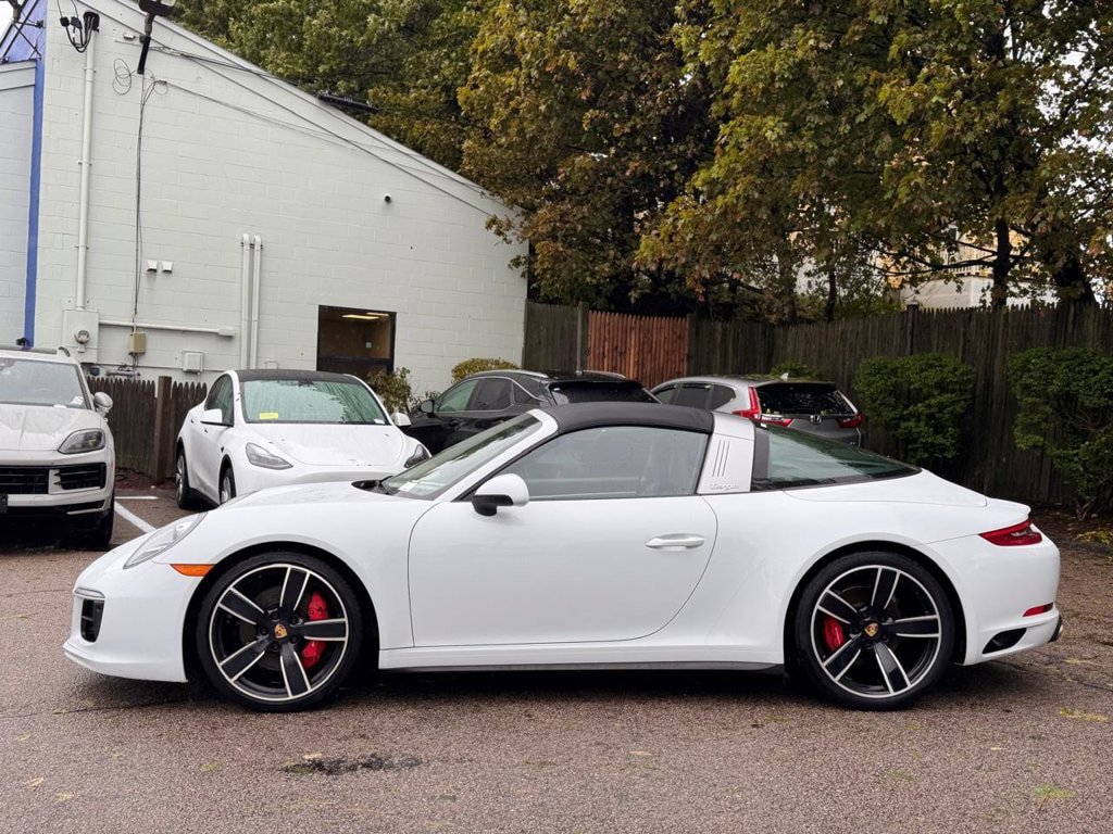 Used 2018 Porsche 911 Targa 4S w/ Sportdesign Package AWD/4WD image 3