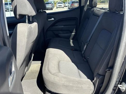 Used 2018 Chevrolet Colorado LT AWD/4WD image 19
