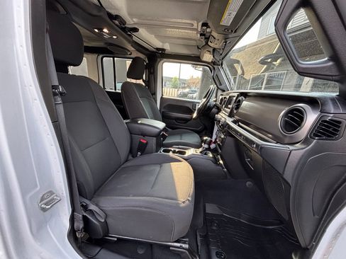 Used 2021 Jeep Wrangler Unlimited Sport AWD/4WD image 23