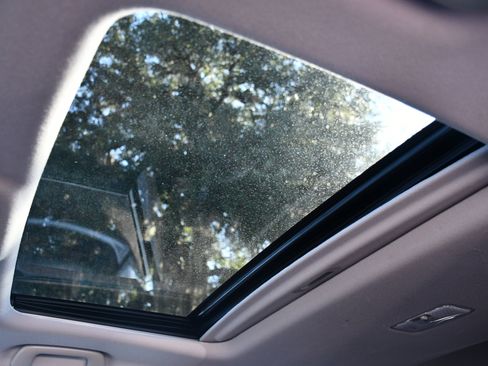 Used 2018 Toyota 4Runner Limited image 11