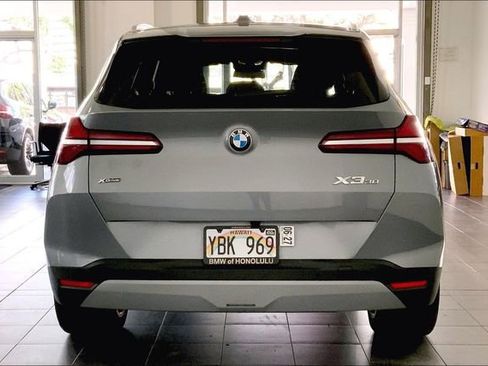 Used 2025 BMW X3 xDrive30i AWD/4WD image 4