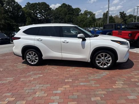 Used 2021 Toyota Highlander Limited AWD/4WD image 37