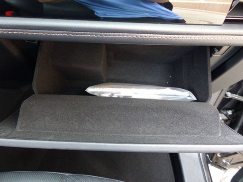 Used 2025 Lincoln Aviator AWD image 51