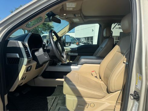 Used 2017 Ford F250 Lariat w/ Lariat Ultimate Package AWD/4WD image 5
