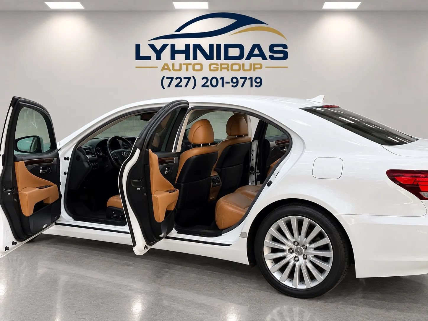 Used 2013 Lexus LS 460 w/ Comfort Pkg RWD image 3