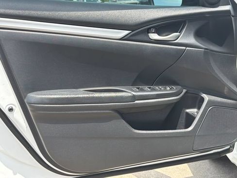 Used 2019 Honda Civic Sport image 12