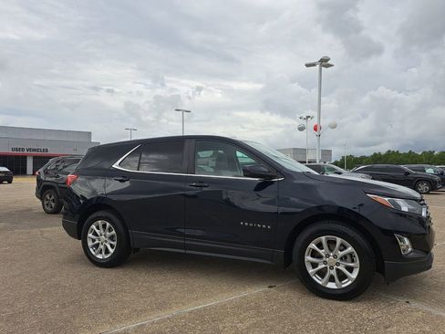 Used 2021 Chevrolet Equinox LT FWD image 3