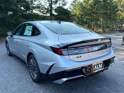 New 2025 Hyundai Sonata SEL image 3
