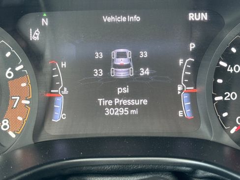 Used 2022 Jeep Compass Latitude AWD/4WD image 22