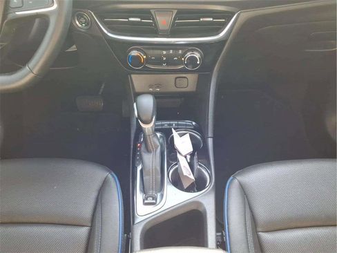 Used 2025 Buick Encore GX Sport Touring image 11