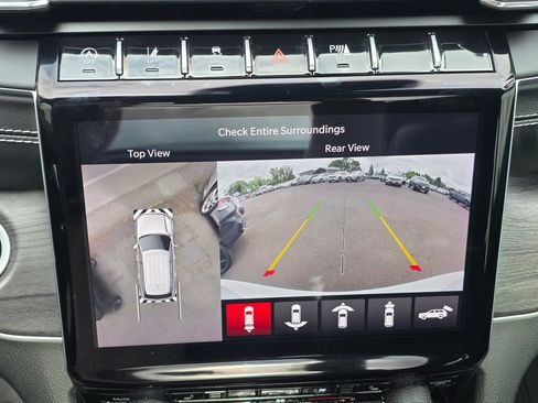 Used 2023 Jeep Grand Cherokee Limited w/ Luxury Tech Group II AWD/4WD image 13