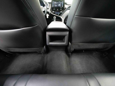 Used 2024 Toyota Camry SE FWD image 22