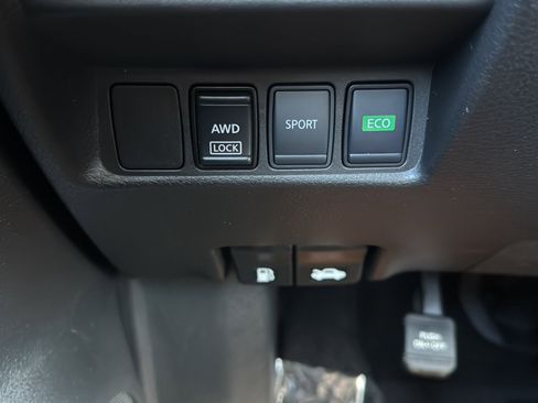 Used 2021 Nissan Rogue Sport S AWD/4WD image 26