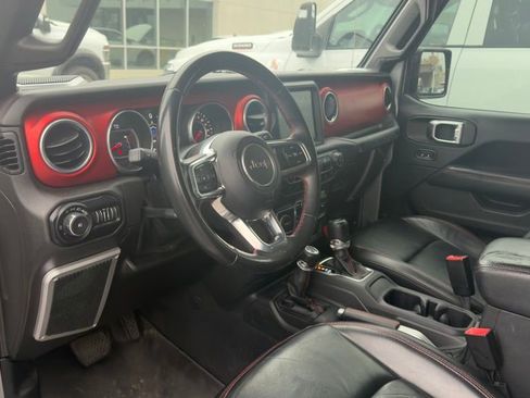 Used 2018 Jeep Wrangler Unlimited Rubicon AWD/4WD image 6