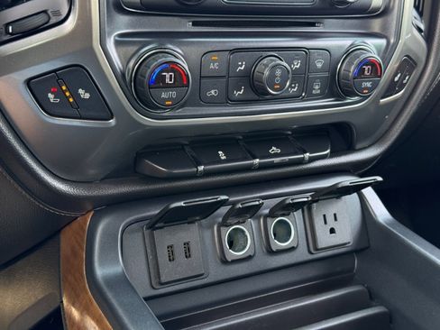 Used 2018 Chevrolet Silverado 1500 LTZ w/ Sport Package image 19