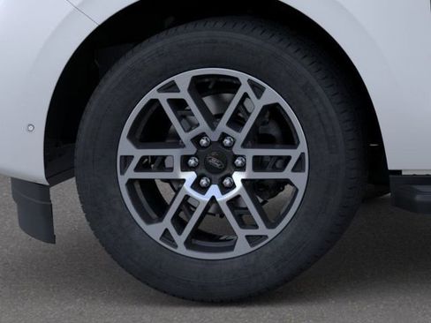 New 2025 Ford Expedition Active image 19