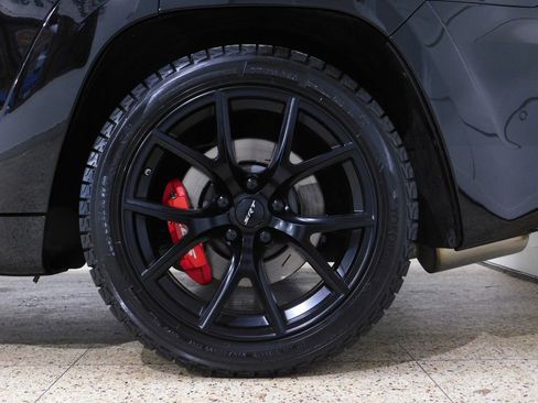 Used 2021 Jeep Grand Cherokee SRT image 98