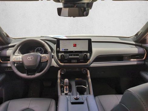 Used 2026 Toyota Grand Highlander AWD Hybrid image 18
