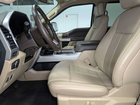 Used 2019 Ford F150 Lariat w/ Equipment Group 501A Mid AWD/4WD image 4