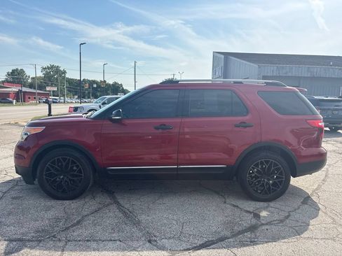 Used 2014 Ford Explorer XLT w/ Equipment Group 202A FWD image 33