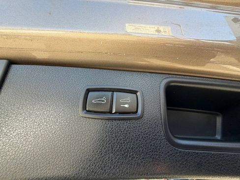 Used 2017 Porsche Macan S AWD/4WD image 18
