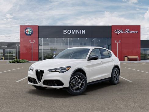 New 2026 Alfa Romeo Stelvio Sprint image 1