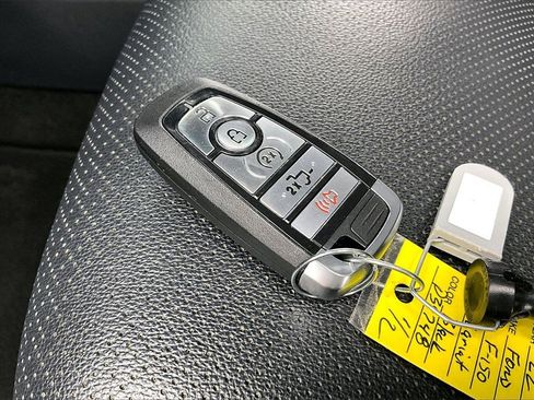 Used 2022 Ford F150 Lariat w/ Equipment Group 502A High image 11