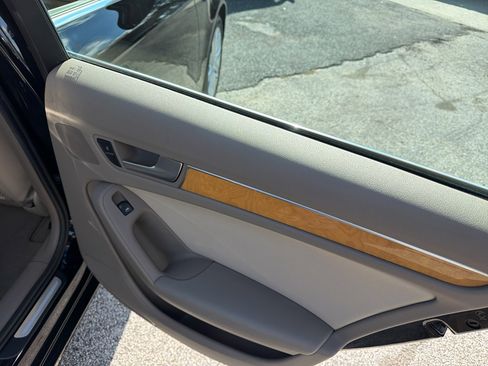 Used 2010 Audi A4 2.0T Premium Plus image 18