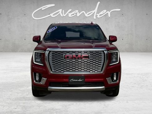 Used 2021 GMC Yukon Denali w/ Denali Premium Package AWD/4WD image 18