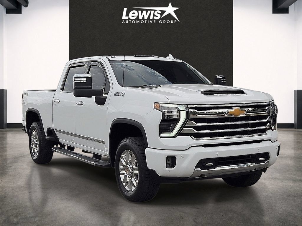 Used 2025 Chevrolet Silverado 2500 High Country AWD/4WD image 6