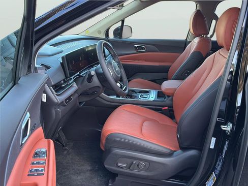 New 2026 Kia Carnival EX image 13