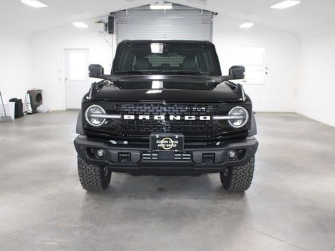 New 2025 Ford Bronco Badlands image 2