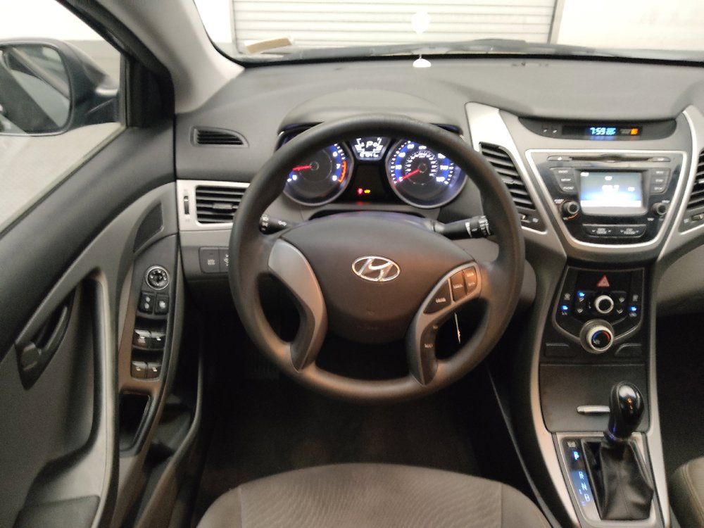 Used 2016 Hyundai Elantra SE FWD image 22