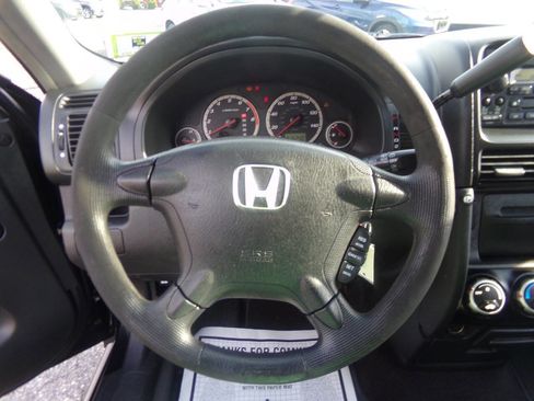 Used 2005 Honda CR-V LX image 26