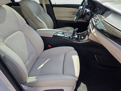 Used 2016 BMW 550i Sedan RWD image 20