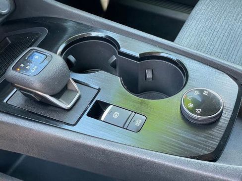 Certified 2022 Nissan Rogue S image 15