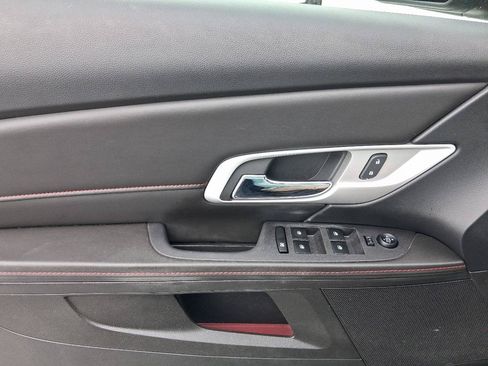 Used 2013 GMC Terrain SLE FWD image 15