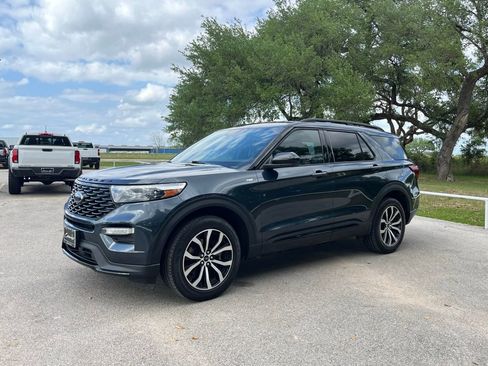 Used 2022 Ford Explorer ST-Line w/ Class IV Trailer Tow Package AWD/4WD image 1