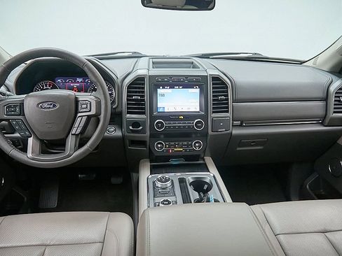 Used 2019 Ford Expedition XLT w/ Equipment Group 202A image 32