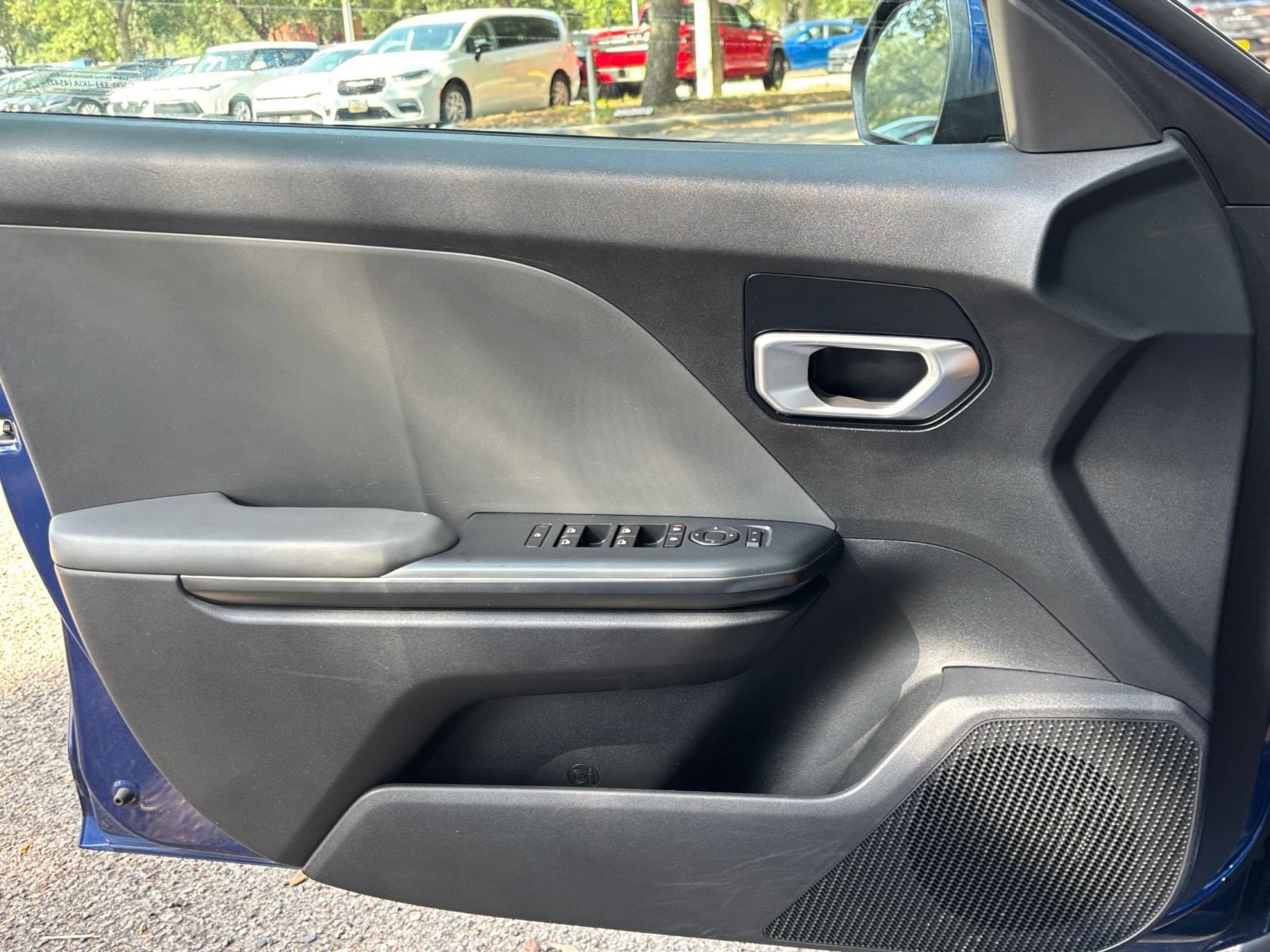 Used 2025 Kia K4 FWD image 18